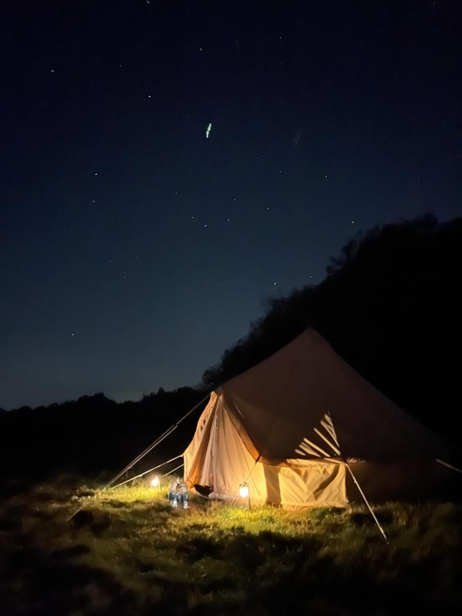 Bell Tent 4M And 7M Fossewold Cotswold Camping Moreton-in-Marsh Εξωτερικό φωτογραφία